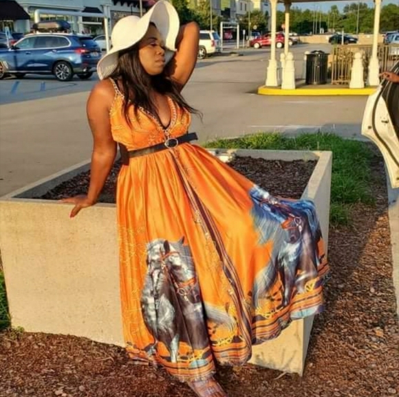 NWT Plus Size Stallion Print Maxi Dresses - Picture 4 of 10